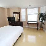 Rittenhouse Square 2Br Apartment