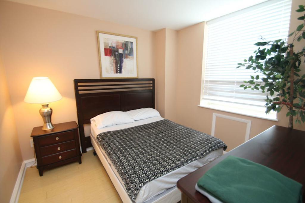 Rittenhouse Square 2Br Apartment *